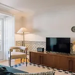 アパートホテル Ando Living - Madalena House 4*