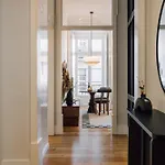 アパートホテル Ando Living - Madalena House リスボン
