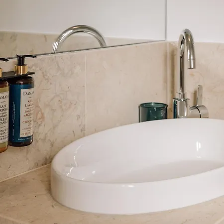 Ando Living - Madalena House Лісабон