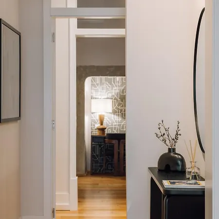 Апартаменти Ando Living - Madalena House